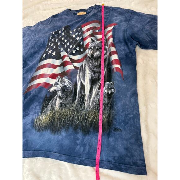 VTG 2001 The Mountain Blue Acid Washed Wolf Pack Pups American Flag T-Shirt XL - Picture 8 of 8